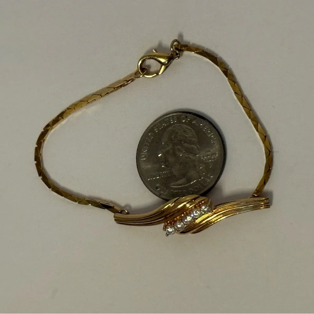 VINTAGE KOREA BRACELET GOLD PLATE RHINESTONE 6.75”